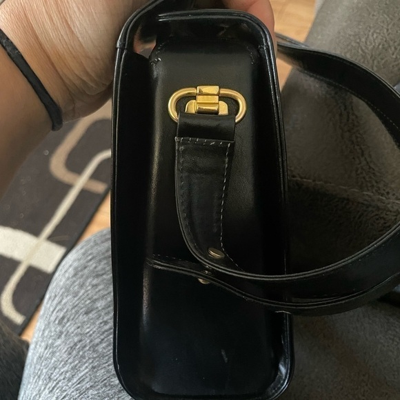 Authentic Bally Handbag/ Shoulder Bag with adjustable strap - Picture 10 of 13